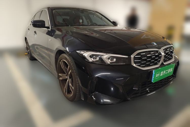 Used BMW 3 Series 2023 325i M Sport Package Front Right 45 Deg