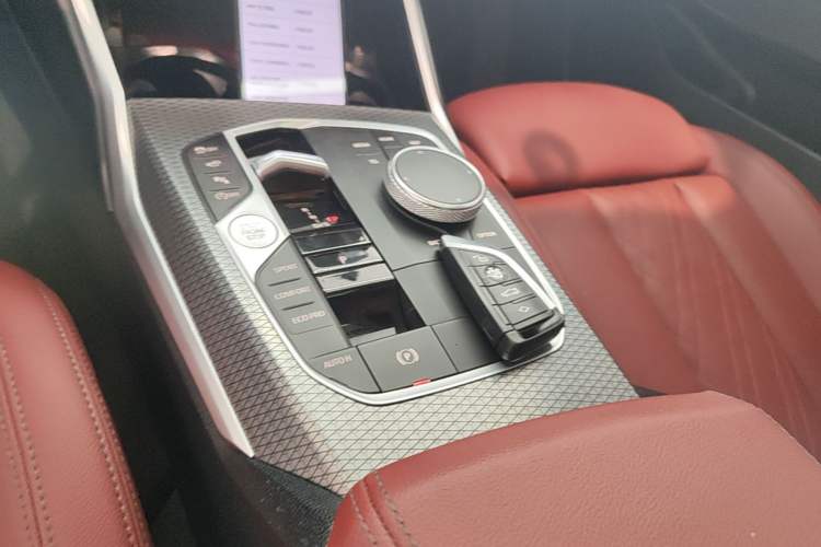 Used BMW 3 Series 2023 330i M Sport Night Edition Package Gear Lever