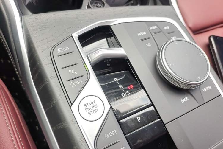 Used BMW 3 Series 2023 325i M Sport Package Gear Lever