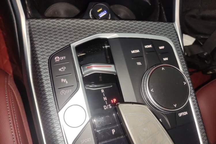Used BMW 3 Series 2023 325Li M Sport Night Edition Package Gear Lever