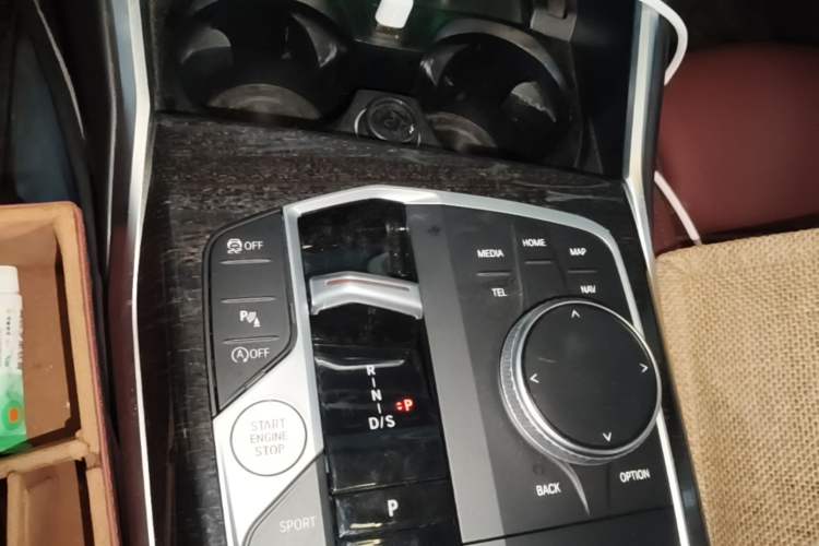 Used BMW 3 Series 2023 325Li M Sport Package Gear Lever