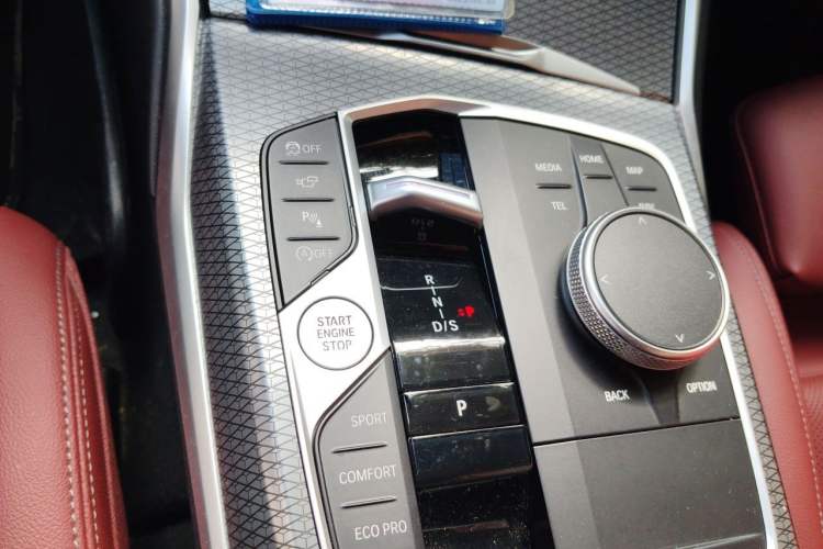 Used BMW 3 Series 2023 330i M Sport Night Edition Package Gear Lever