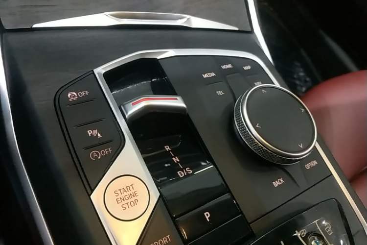 Used BMW 3 Series 2023 325i M Sport Package Gear Lever