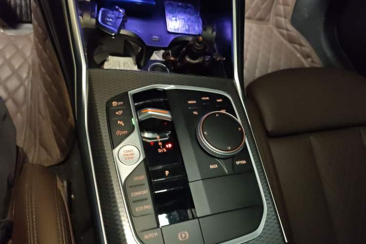 Used BMW 3 Series 2023 325Li M Sport Night Edition Package Gear Lever