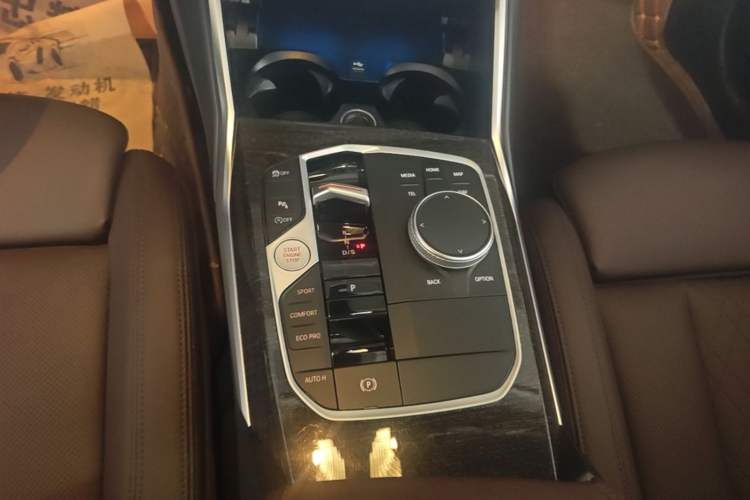 Used BMW 3 Series 2023 325Li M Sport Package Gear Lever
