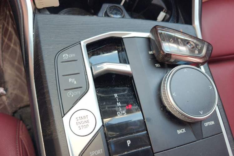 Used BMW 3 Series 2023 325i M Sport Package Gear Lever