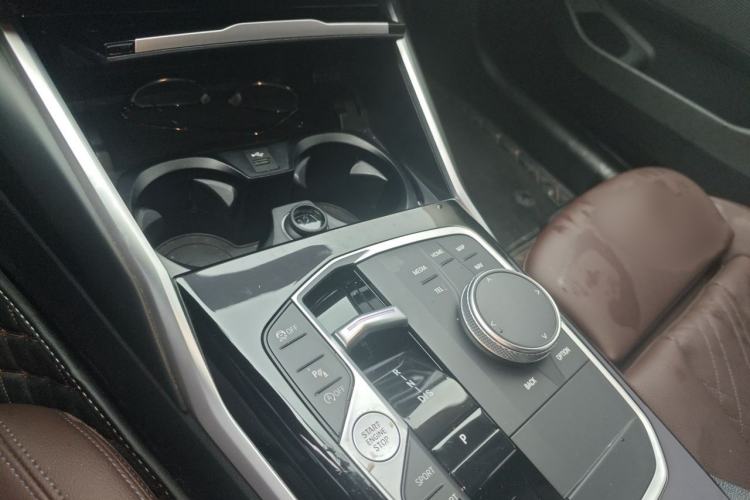 Used BMW 3 Series 2023 320Li M Sport Package Gear Lever