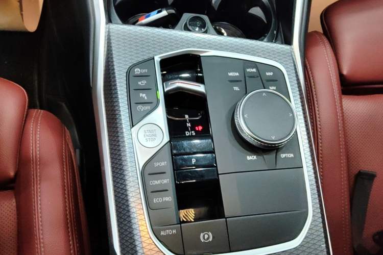 Used BMW 3 Series 2023 330i M Sport Night Edition Package Gear Lever