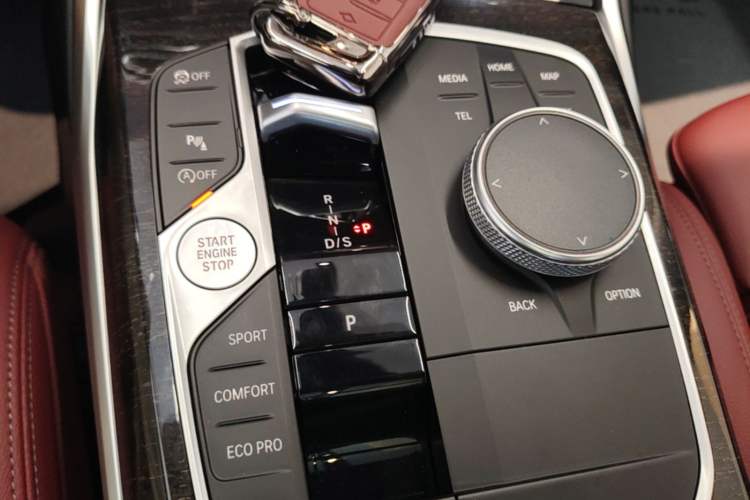 Used BMW 3 Series 2023 325Li M Sport Package Gear Lever
