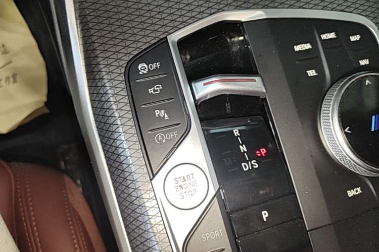 Used BMW 3 Series 2023 325Li M Sport Night Edition Package Gear Lever