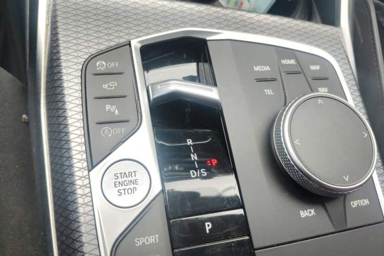 Used BMW 3 Series 2023 325Li M Sport Night Edition Package Gear Lever