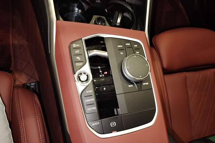 Used BMW 3 Series 2023 325Li M Sport Night Edition Package Gear Lever