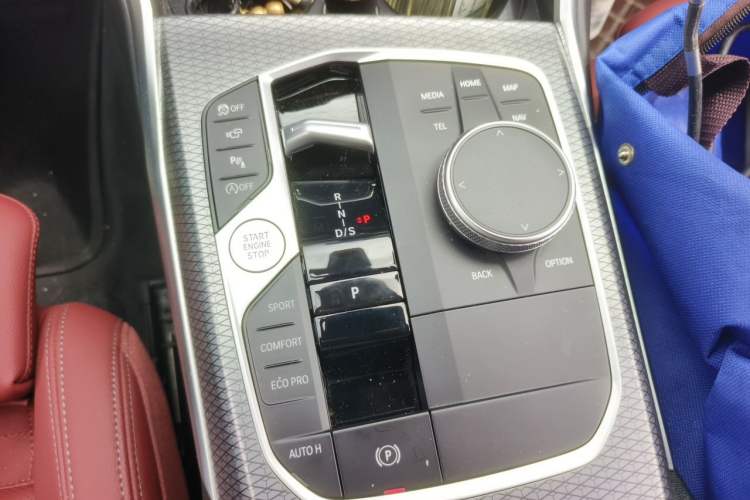 Used BMW 3 Series 2023 325i M Sport Night Edition Package Gear Lever