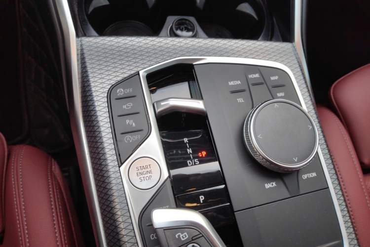 Used BMW 3 Series 2023 325Li M Sport Night Edition Package Gear Lever
