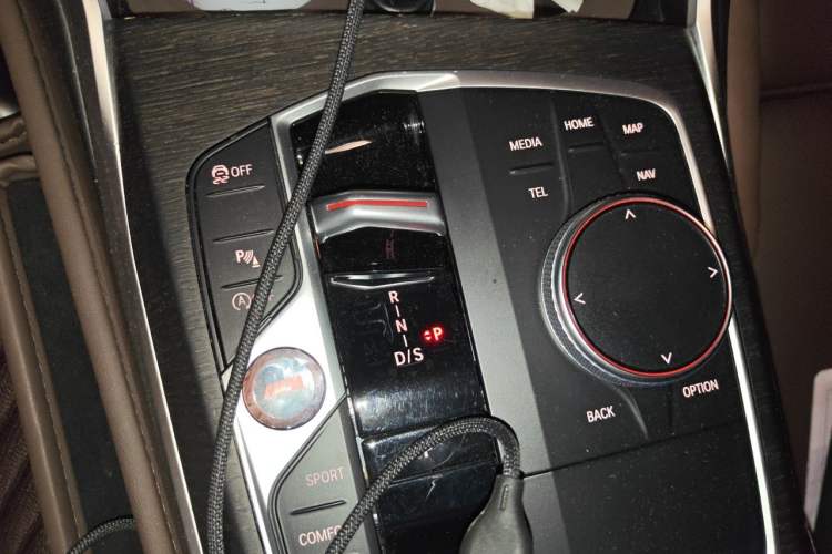 Used BMW 3 Series 2023 325i M Sport Package Gear Lever