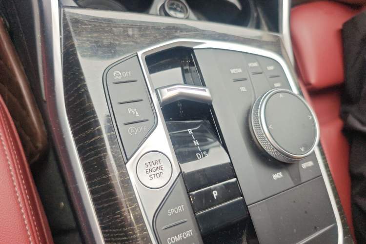 Used BMW 3 Series 2023 325Li M Sport Package Gear Lever