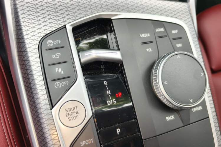 Used BMW 3 Series 2023 325Li M Sport Night Edition Package Gear Lever