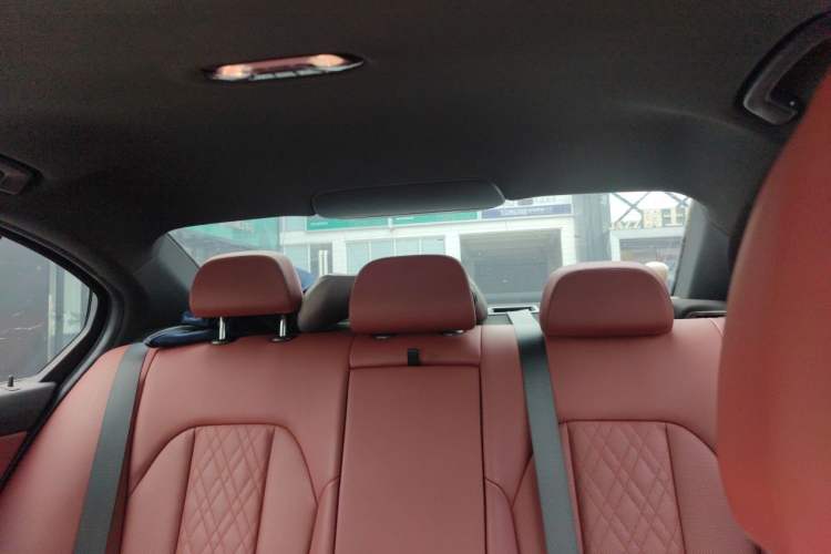 Used BMW 3 Series 2023 330i M Sport Night Edition Package Headliner