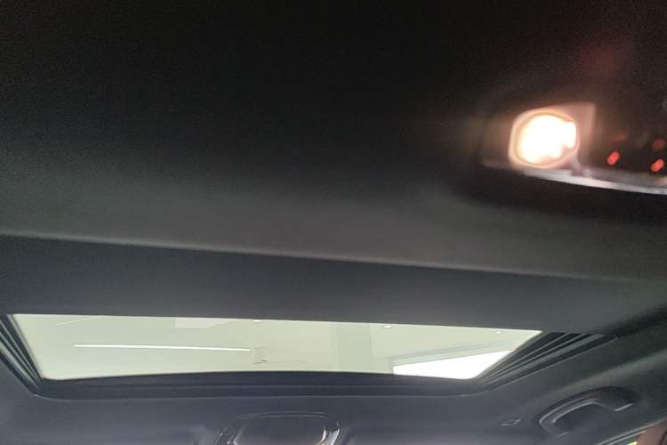 Used BMW 3 Series 2023 330i M Sport Night Edition Package Headliner