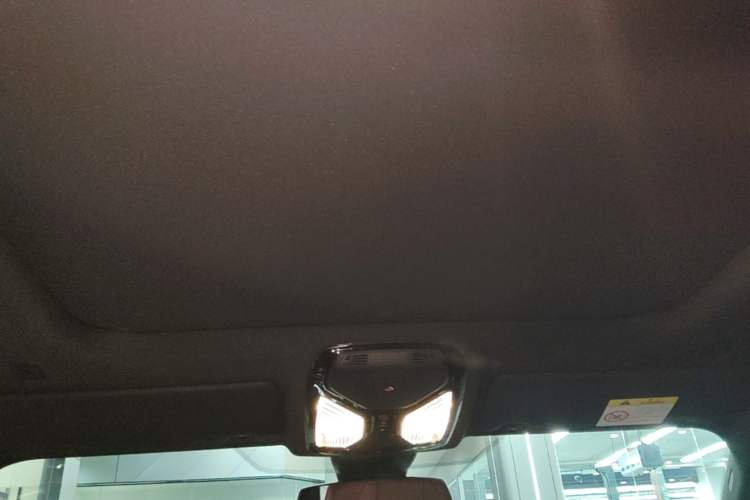 Used BMW 3 Series 2023 325i M Sport Night Edition Package Headliner