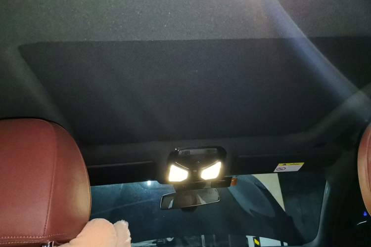 Used BMW 3 Series 2023 325i M Sport Night Edition Package Headliner