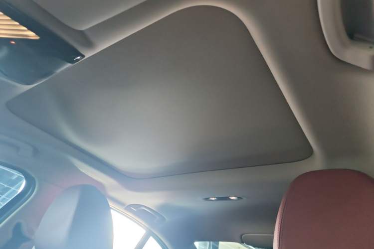 Used BMW 3 Series 2023 325i M Sport Package Headliner