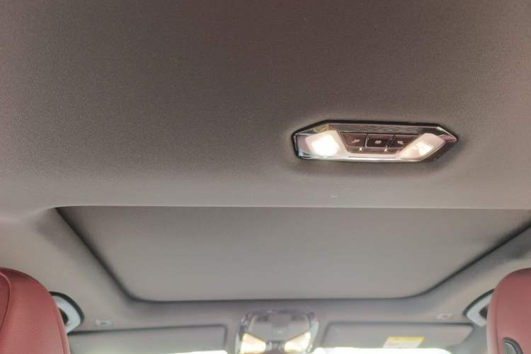Used BMW 3 Series 2023 325i M Sport Night Edition Package Headliner