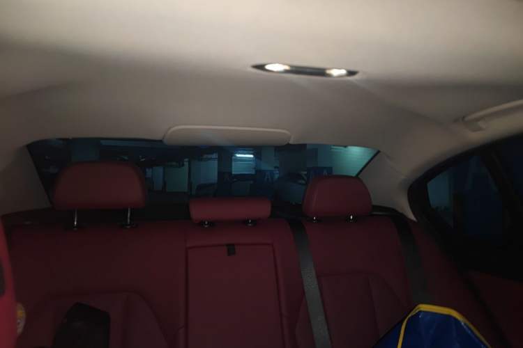 Used BMW 3 Series 2023 320i M Sport Package Headliner