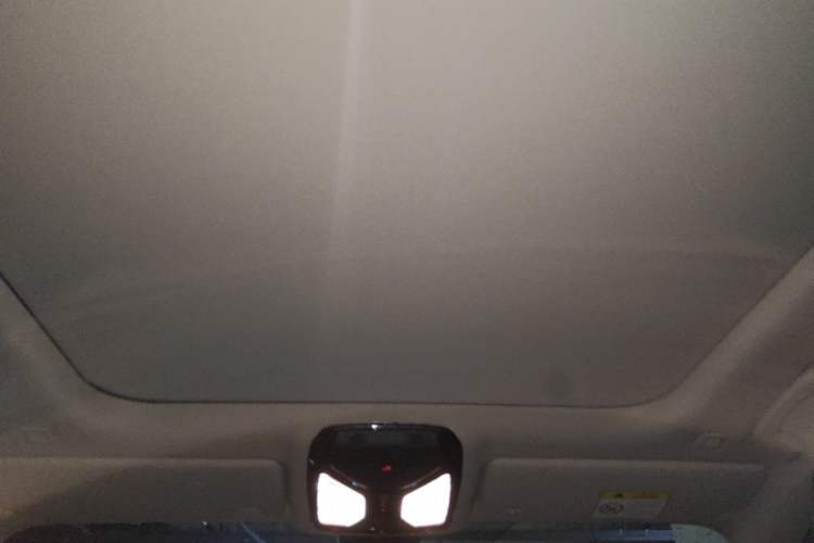 Used BMW 3 Series 2023 325i M Sport Package Headliner