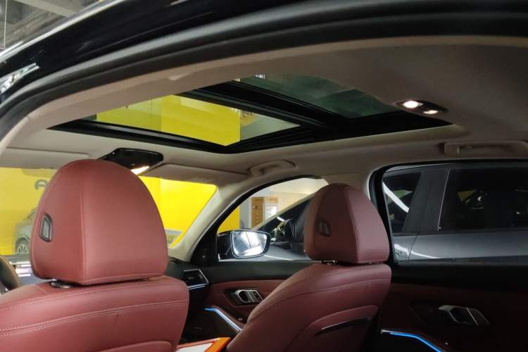 Used BMW 3 Series 2023 325Li M Sport Night Edition Package Headliner