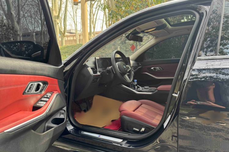 Used BMW 3 Series 2023 325Li M Sport Package Interior 1