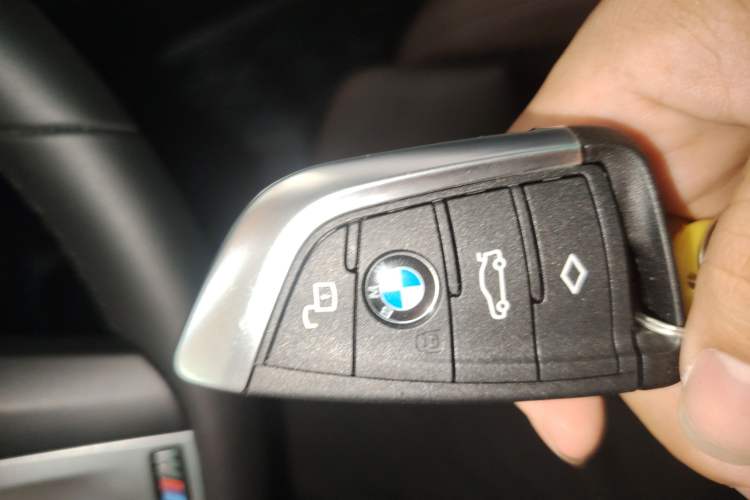 Used BMW 3 Series 2023 325i M Sport Package Interior 1