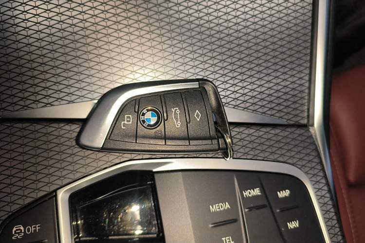 Used BMW 3 Series 2023 325i M Sport Night Edition Package Interior 1