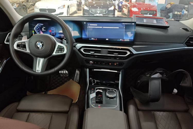Used BMW 3 Series 2023 325i M Sport Package Interior 2