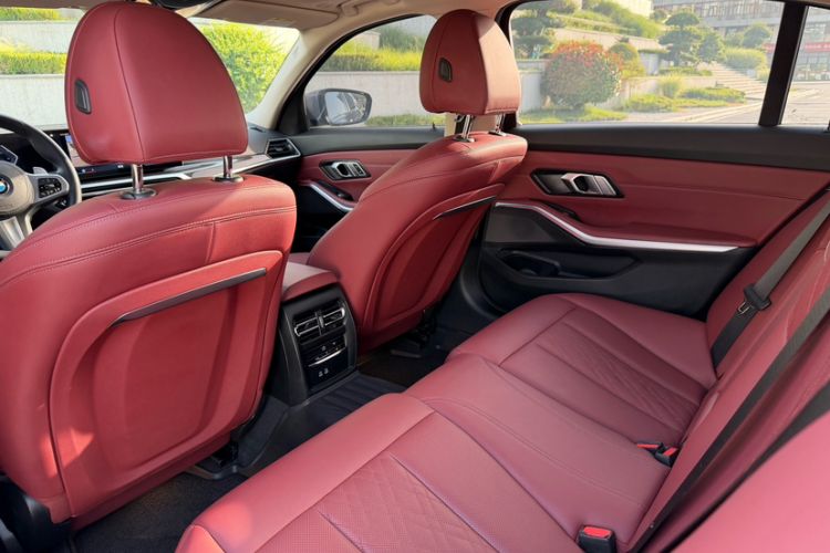 Used BMW 3 Series 2023 325Li M Sport Package Interior 2