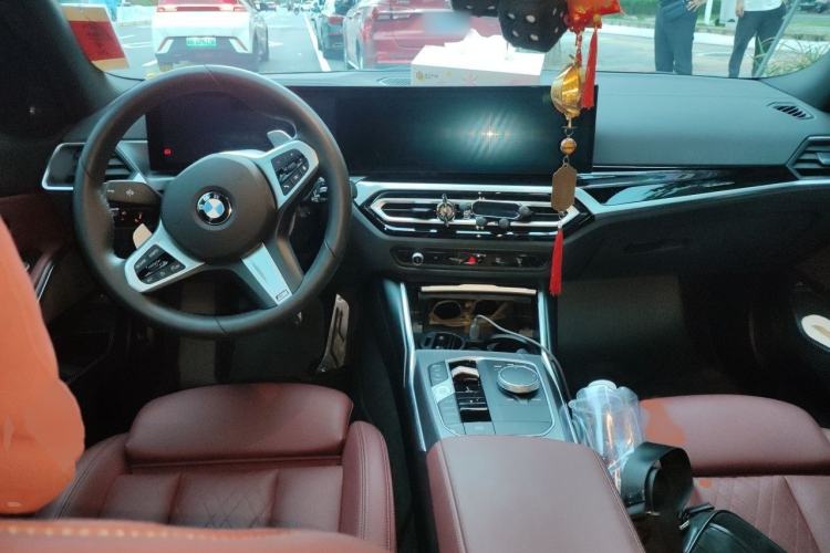 Used BMW 3 Series 2023 325i M Sport Night Edition Package Interior 2