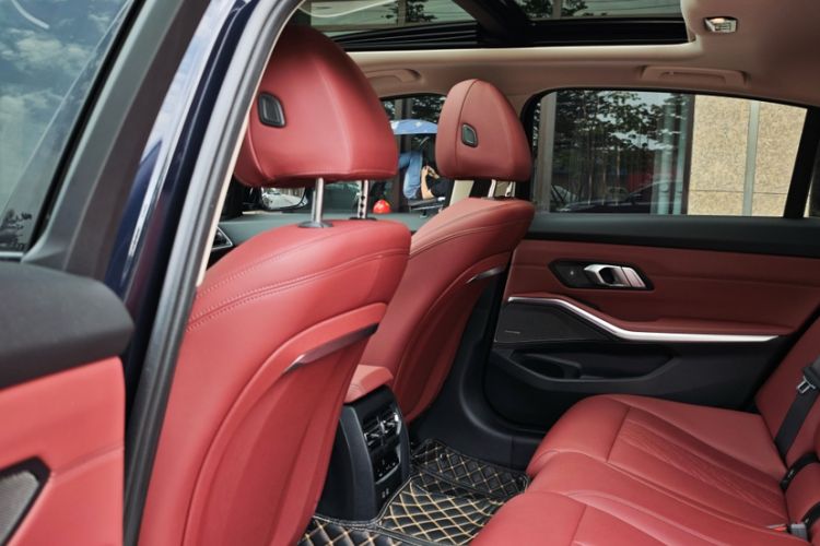 Used BMW 3 Series 2023 325Li M Sport Night Edition Package Interior 2