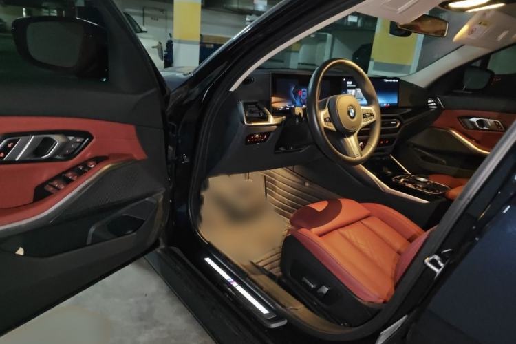 Used BMW 3 Series 2023 320Li M Sport Package Interior 3