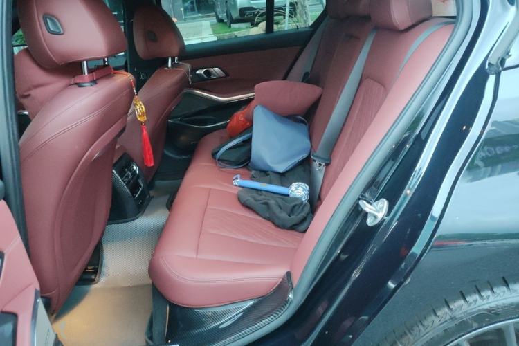 Used BMW 3 Series 2023 325i M Sport Night Edition Package Interior 4