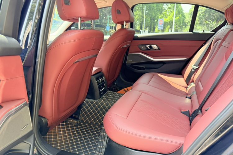 Used BMW 3 Series 2023 325Li M Sport Night Edition Package Interior 4