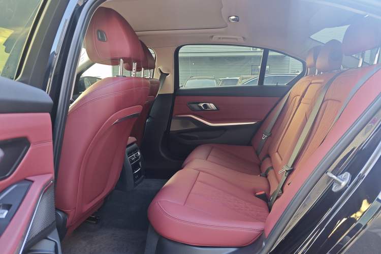 Used BMW 3 Series 2023 325Li M Sport Package Interior 4