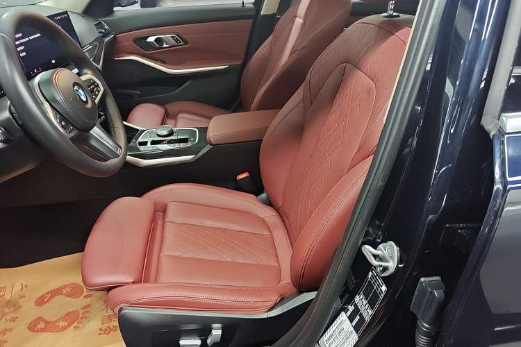 Used BMW 3 Series 2023 325Li M Sport Package Interior 6