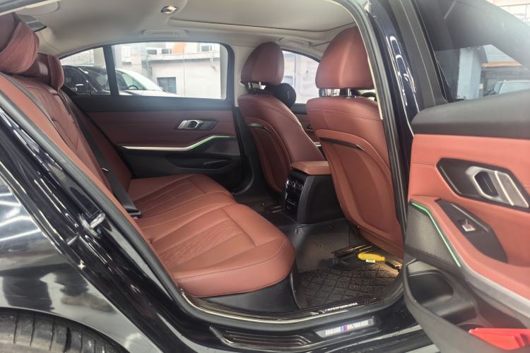 Used BMW 3 Series 2023 325Li M Sport Package Interior 7