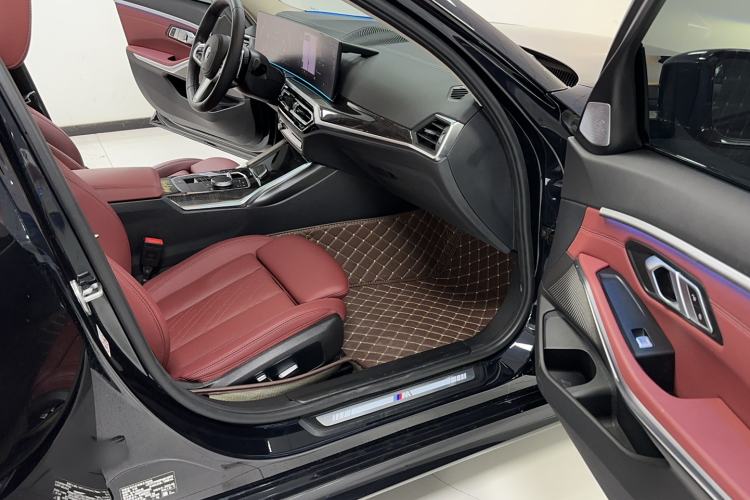 Used BMW 3 Series 2023 325Li M Sport Package Interior 9