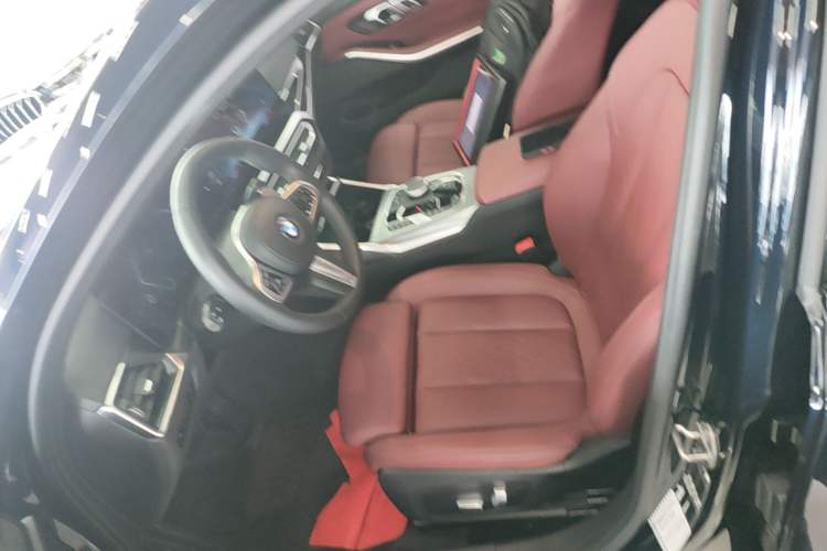 Used BMW 3 Series 2023 330i M Sport Night Edition Package Left Front Seat