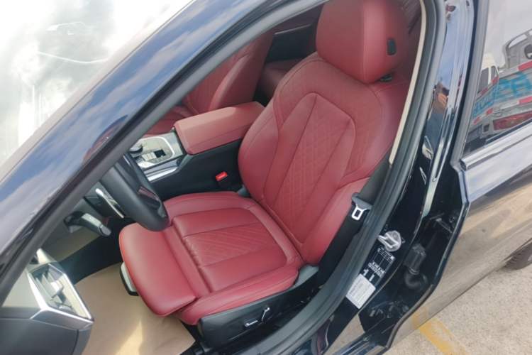 Used BMW 3 Series 2023 325Li M Sport Package Left Front Seat