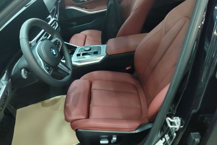 Used BMW 3 Series 2023 325i M Sport Night Edition Package Left Front Seat