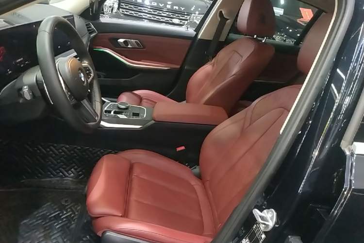 Used BMW 3 Series 2023 325i M Sport Package Left Front Seat