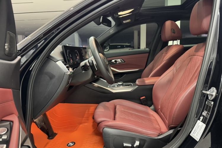 Used BMW 3 Series 2023 325i M Sport Night Edition Package Left Front Seat