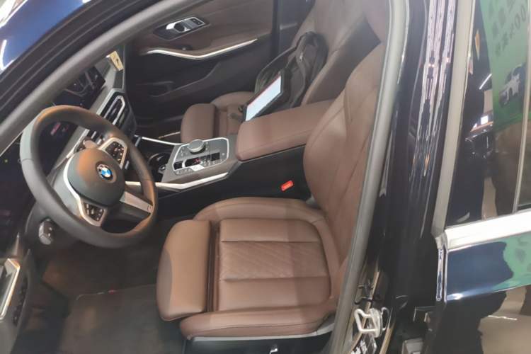 Used BMW 3 Series 2023 325i M Sport Package Left Front Seat